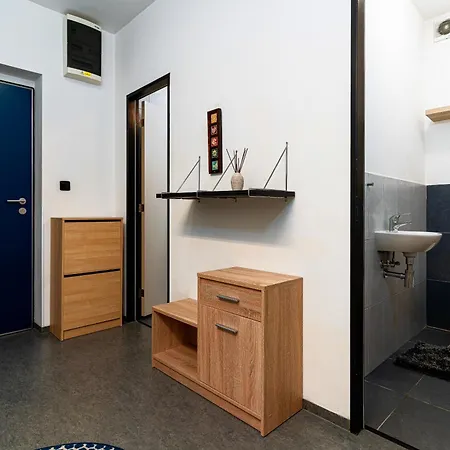 Ice Queen's Kingdom Апартаменты Прага